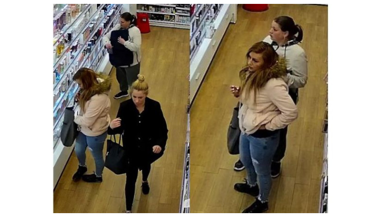 Ukradły perfumy w pułtuskim Hebe za około tysiąc złotych. Szuka ich policja!