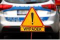 Znak ostrzegający o wypadku przed radiowozem — zdjęcie ilustracyjne
