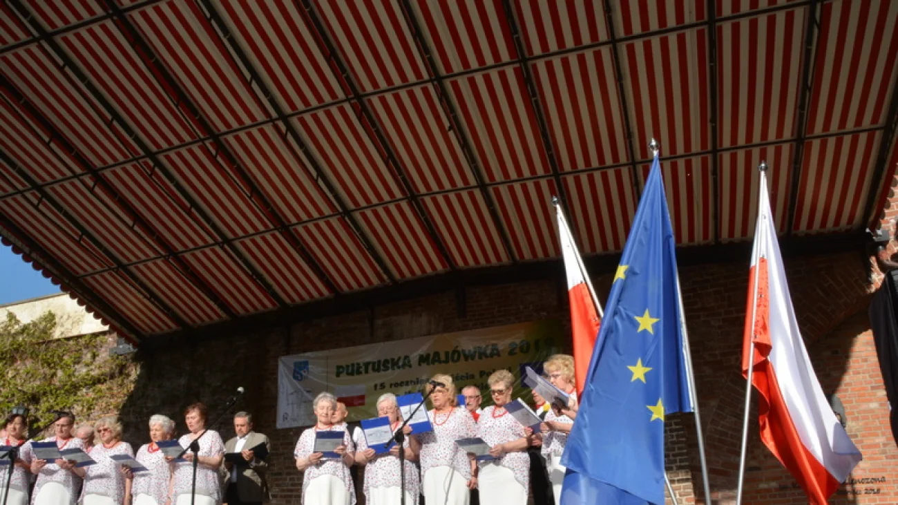 15 lat Polski w Unii Europejskiej. W Pułtusku odśpiewali Odę do radości.