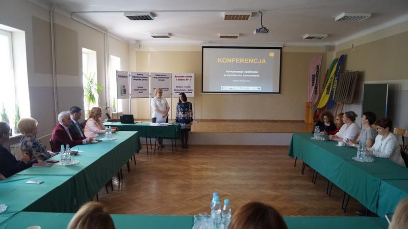 Pomoce dydaktyczne o wartości 105 tyś zł w pułtuskim Prusie