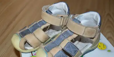 Emel - roczki skórzane pierwsze sandałki dla chłopca r.20