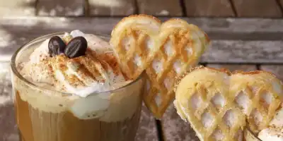 Jak przygotować mrożoną kawę w domu? Mamy dla Ciebie ciekawe przepisy