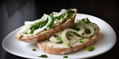 Ser topiony domowej roboty.