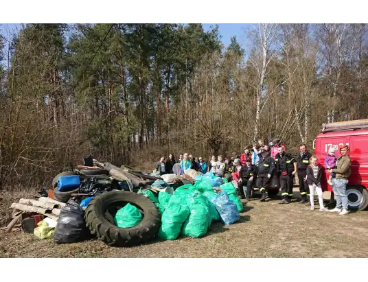 Gmina Winnica. Akcja ŁOŚ - kolejne społeczne sprzątanie śmieci zalegających w lasach!