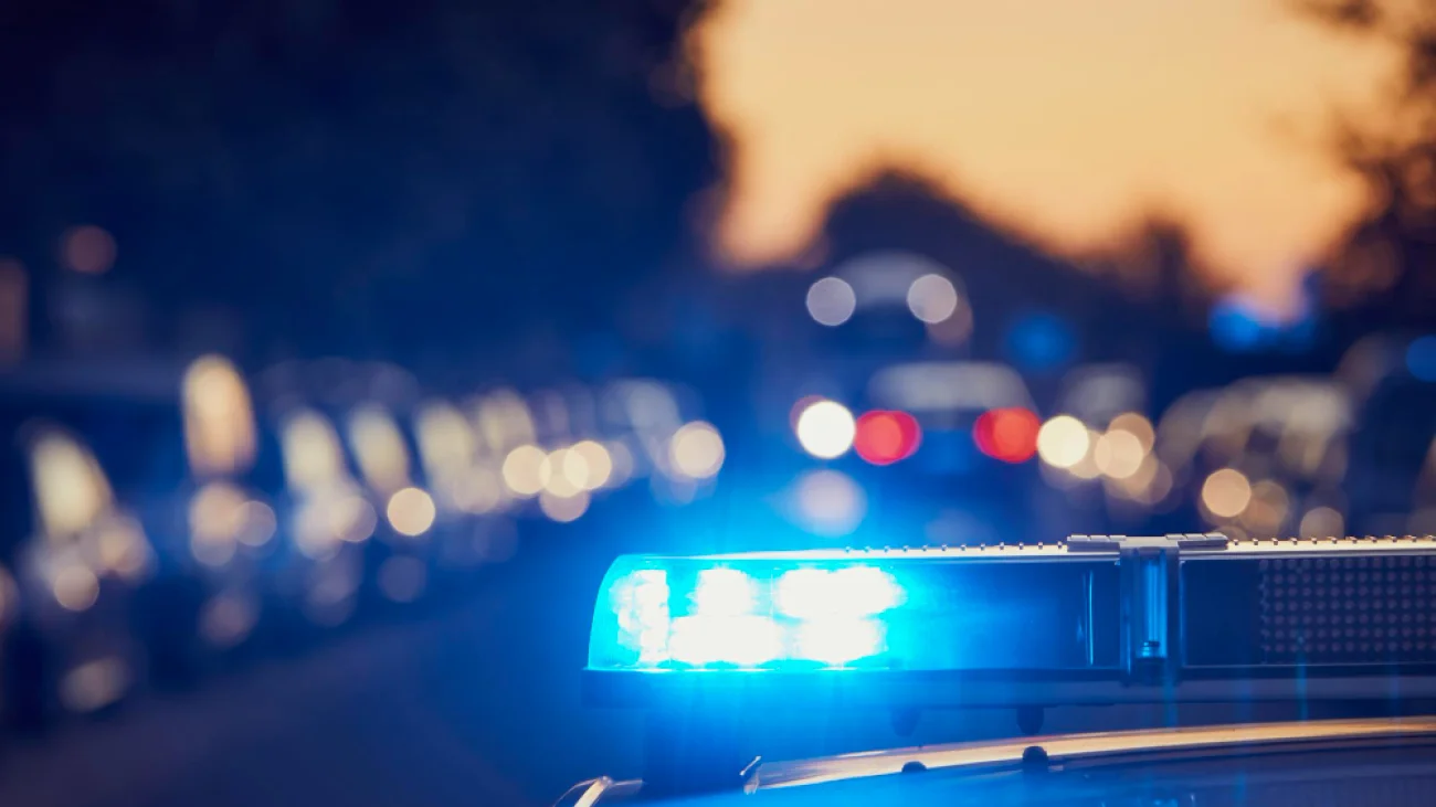 Wyprzedził auto na przejściu. Nie wiedział, że to nieoznakowany radiowóz