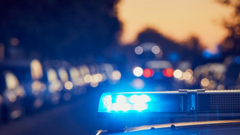 Wyprzedził auto na przejściu. Nie wiedział, że to nieoznakowany radiowóz