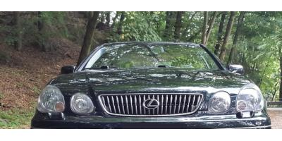 Pułtusk. Złodzieje ukradli Lexusa z posesji.