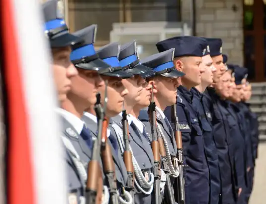 Nowi policjanci w garnizonie mazowieckim, zasilą również komendę w Pułtusku