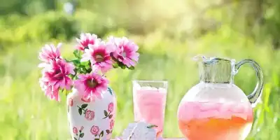 Lemoniada truskawkowo-rabarbarowa na zimę