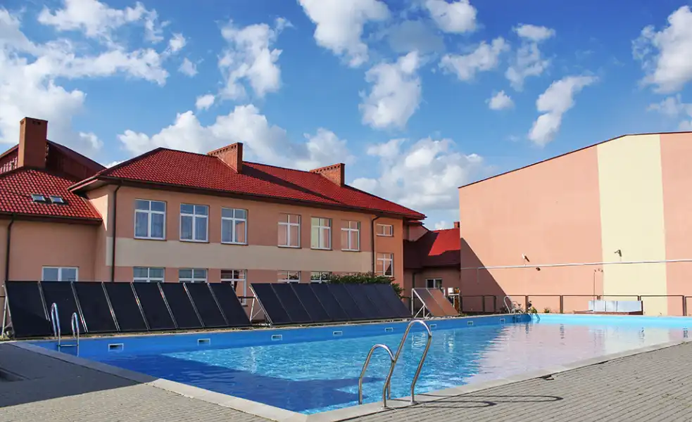 Już niebawem w Winnicy wykąpiesz się pod chmurką! Rusza sezon letni na basenie.