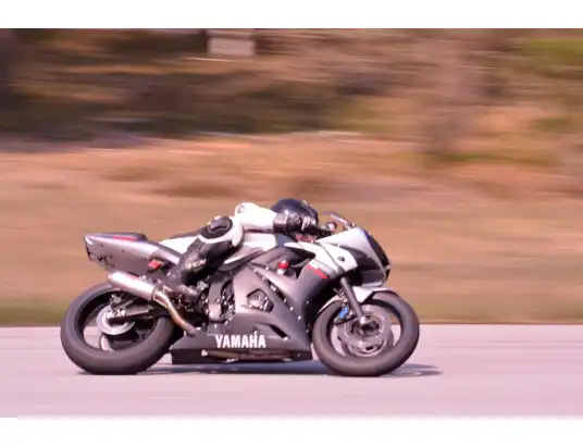 Pędził motocyklem po ulicach Pułtuska, nie zatrzymał się do kontroli drogowej. Został już namierzony!