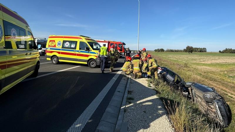 Groźne zderzenie na obwodnicy Pułtuska. Dwie osoby trafiły do szpitala