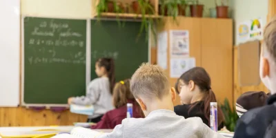 29 policjantów przy szkołach w powiecie pułtuskim. Wzmożone patrole po ostatnich wydarzeniach