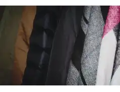 Sposoby na pozbycie się zapachów z kurtki puchowej