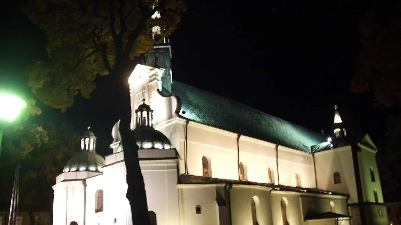 Nowe oświetlenie Bazyliki
