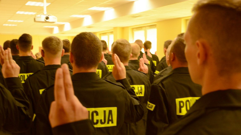 Dwóch nowych policjantów zasili szeregi Pułtuskiej Policji