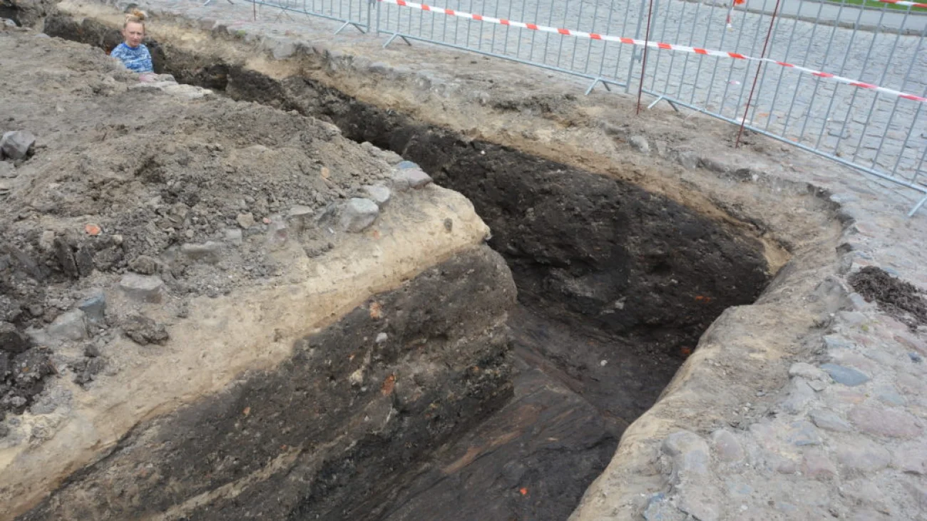 Odkrycie archeologiczne z XVI w. pod najdłuższym rynkiem w Europie - w Pułtusku