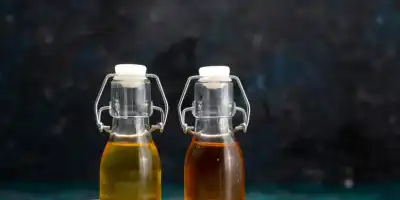 Poznaj moc olejku rycynowego. Właściwości lecznicze i zastosowanie w pielęgnacji.