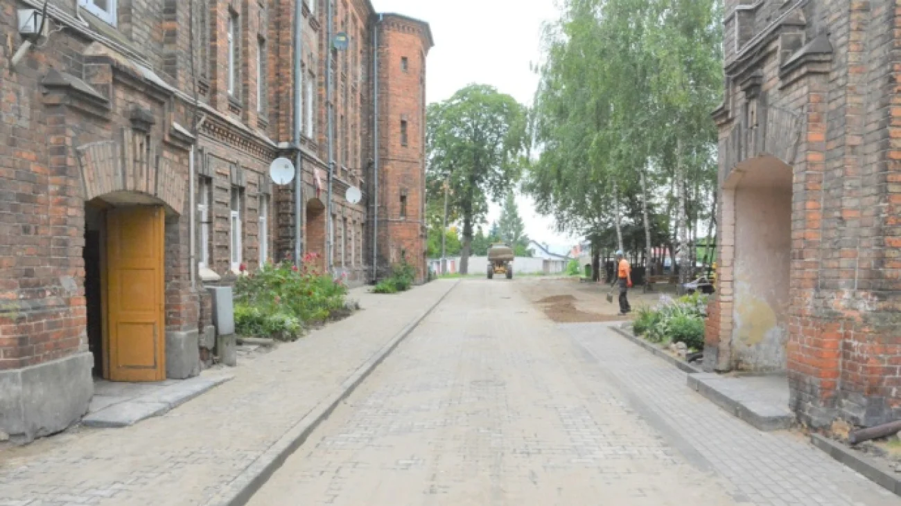 Osiedle Koszary w Pułtusku z nową jezdnią i chodnikami