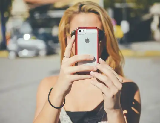 Wysłała telefon za 1900 zł, ale pieniędzy do dzisiaj nie zobaczyła - Pułtuska Kronika Policyjna