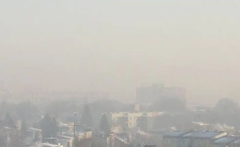 Ostrzeżenie o złej jakości powietrza w Pułtusku i okolicach