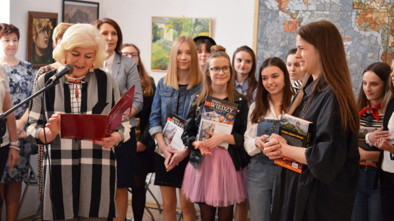  Art poetique - konkurs Poezji i Piosenki Francuskiej w pułtuskiej Galerii Sztuki