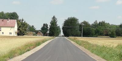 Przebudowa na odcinku Niestępowo Włościańskie – Płocochowo. Gmina odebrała wyremontowaną drogę.