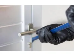 Jak zabezpieczyć mieszkanie przed włamaniem