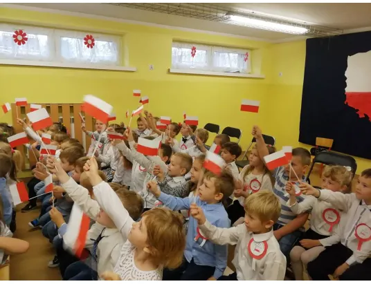Obchody Święta Niepodległości w Samorządowym Przedszkolu w Pokrzywnicy