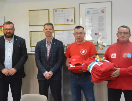 Klub HDK PCK “Kropla życia” w Pułtusku obdarowany przez Gminę Pułtusk