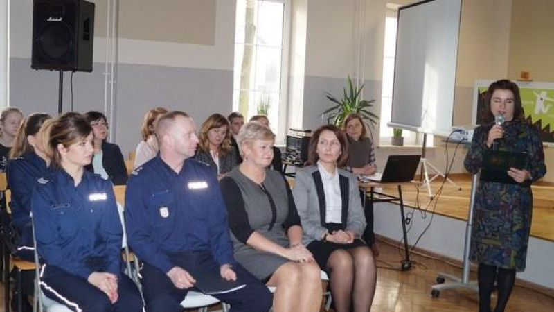 Narkotyki, dopalacze – nie tędy droga - konferencja powiatowa w pułtuskim Zespole Szkół im. B.Prusa