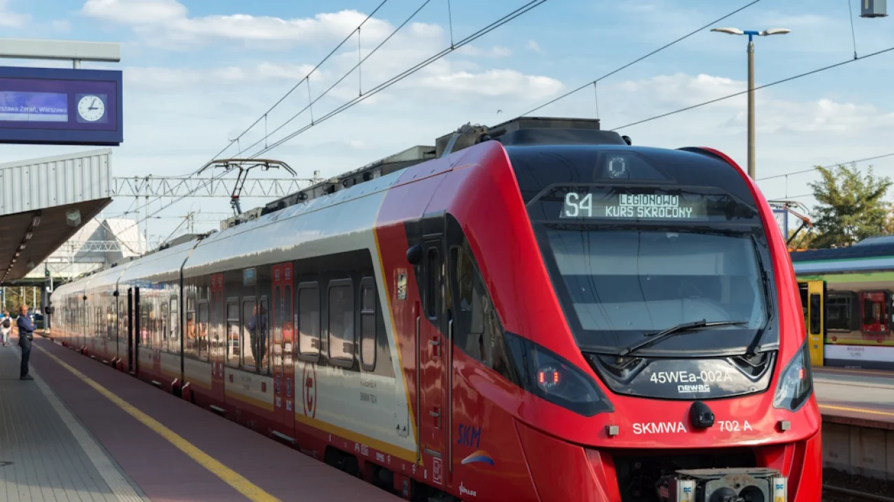 Pociągi przez Pułtusk aż do Mławy? Trasa w rządowych planach