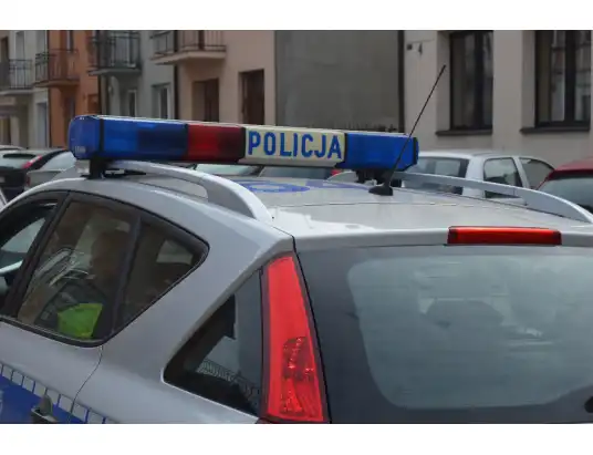 Rozbój w Pułtusku. Chcieli papierosa, próbowali wyłudzić 50 zł i na koniec ... pobili mężczyznę