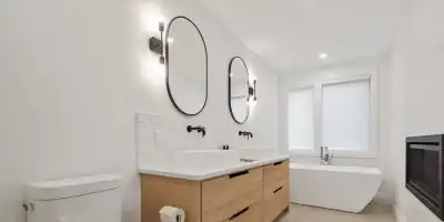 Odkamienianie łazienki – sprawdzone sposoby na pozbycie się osadów 