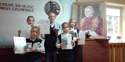 X Gminny Konkurs Papieski - zwycięzcy z pułtuskiej dwójki