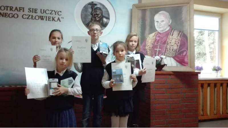 X Gminny Konkurs Papieski - zwycięzcy z pułtuskiej dwójki