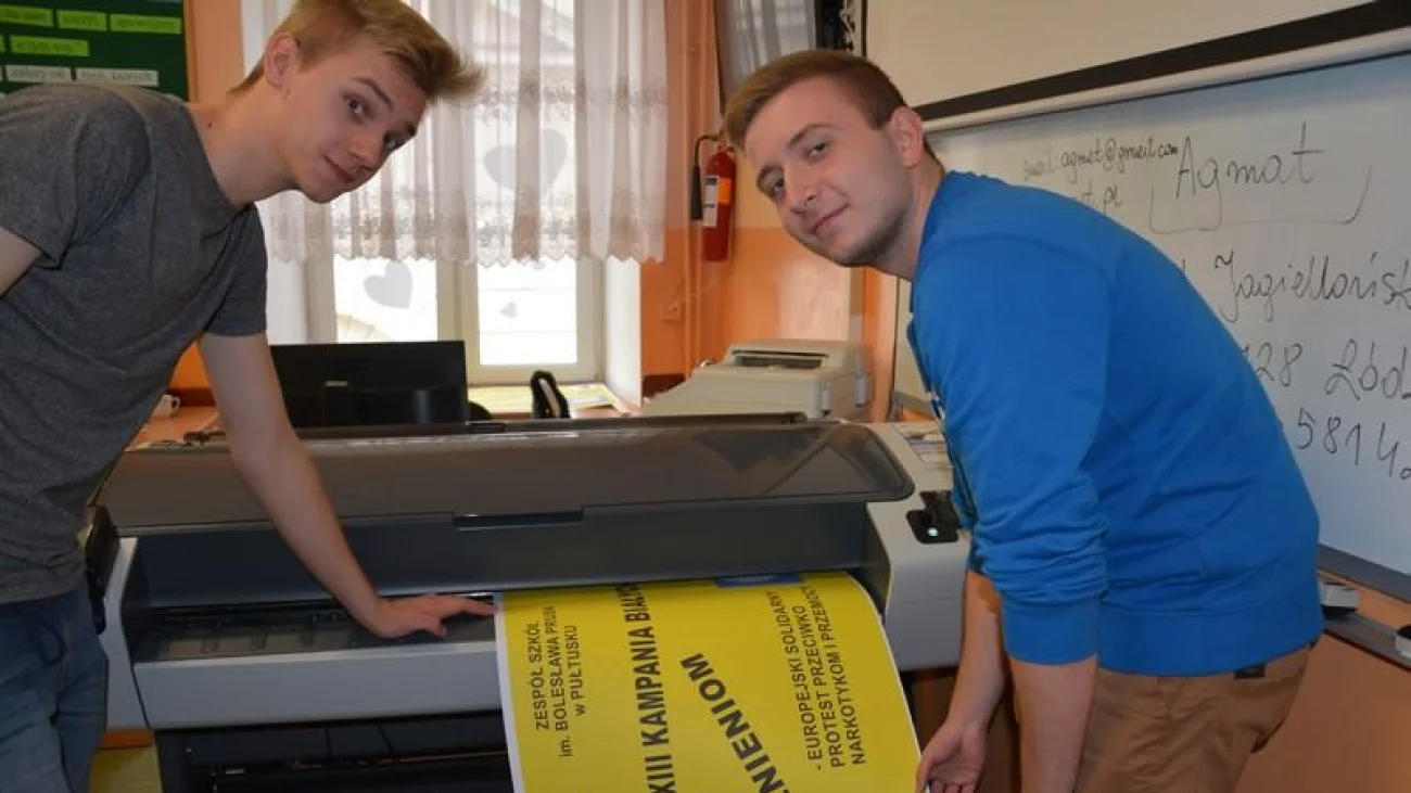 Sami dbają o oprawę graficzną imprez - zdolni uczniowie z Prusa