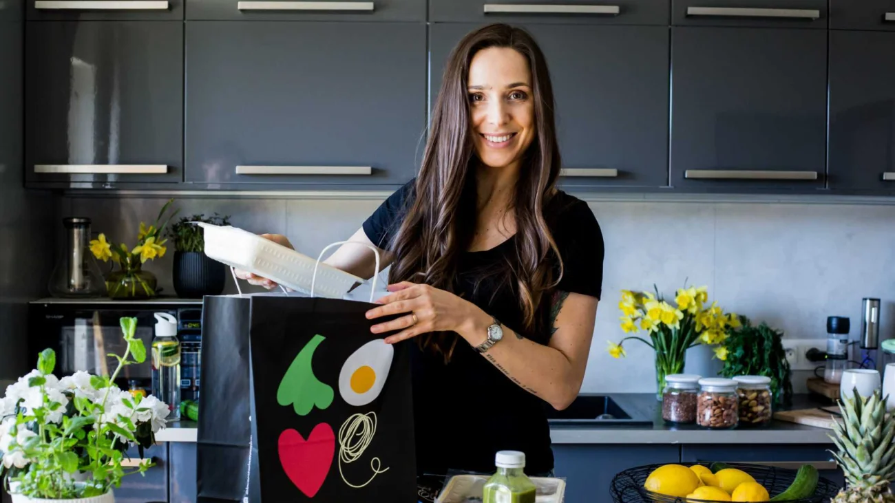 Jak catering dietetyczny pomaga w odkrywaniu nowych smaków?