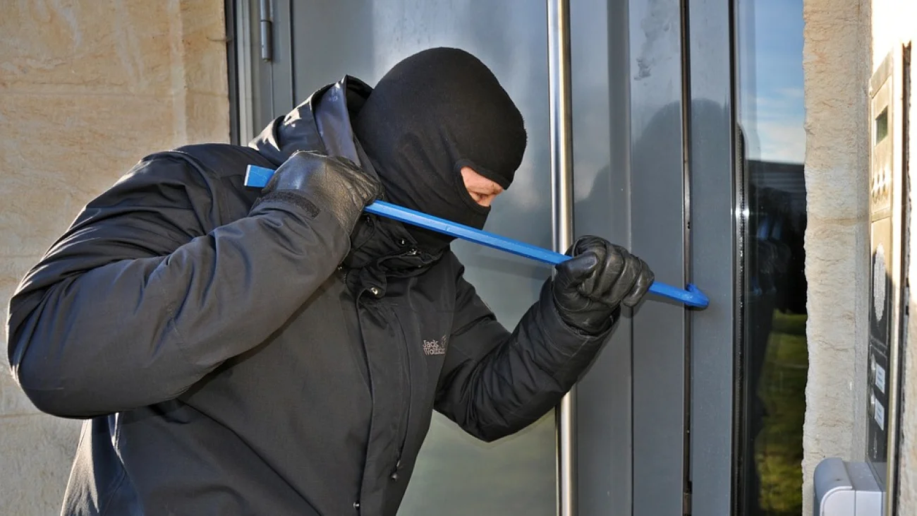Zabezpecz mieszkanie przed włamaniem! - Policja ostrzega przed złodziejami