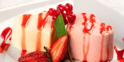 Malinowa panna cotta