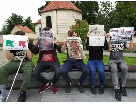 Nigdy więcej wojny - niestandardowe techniki wykonania plakatów przez uczniów z pułtuskiego Prusa