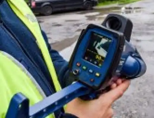 Pułtusk. Mandat 1500 zł, 10 punktów karnych i utrata prawa jazdy - skutki zatrzymania przez policjantów.
