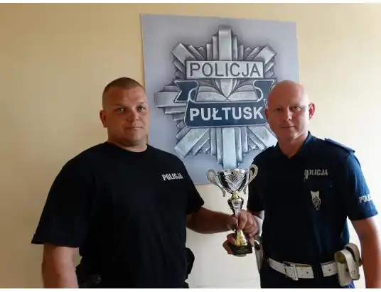 Pułtuscy policjanci zajęli drugie miejsce w zawodach strzeleckich