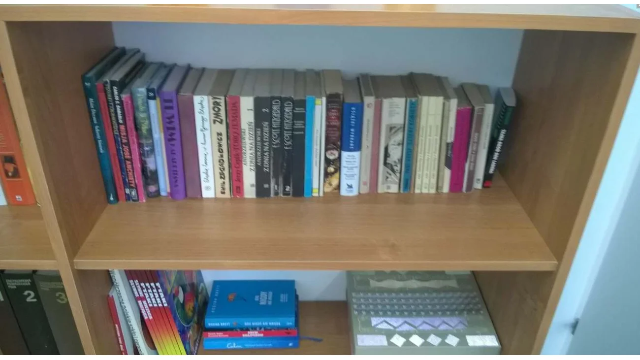 Biblioteczka w Zakładzie Opieki Zdrowotnej