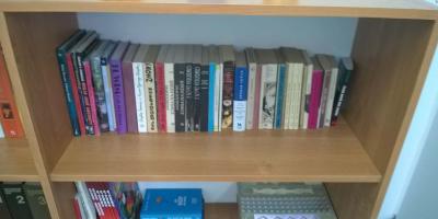 Biblioteczka w Zakładzie Opieki Zdrowotnej