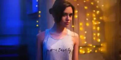 Top 5 wiosennych T – shirtów. Które modele warto mieć w swojej szafie? 