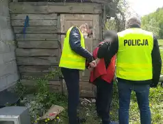 Wziął nóż kuchenny i zadał cios współlokatorowi. Policja zatrzymała sprawcę zabójstwa w Pokrzywnicy.