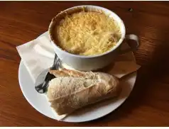 Przepis na zupę cebulową