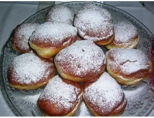 Tłusty Czwartek 2018 w Pułtusku. Ile kalorii ma pączek?