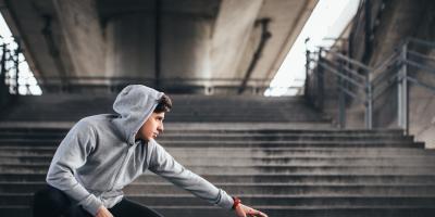 Jak wybrać bluzę sportową? Która będzie najlepsza?